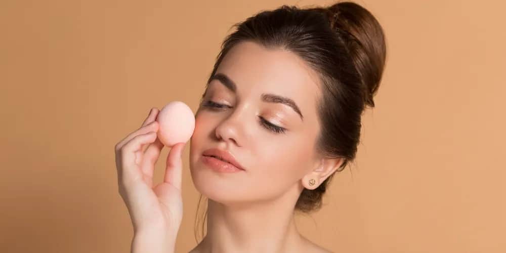 Jak myć gąbki do makijażu by uniknąć problemów skórnych i oszczędzić czas