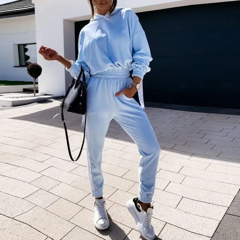 Gdzie kupić dresy damskie: 5 najlepszych sklepów i porady