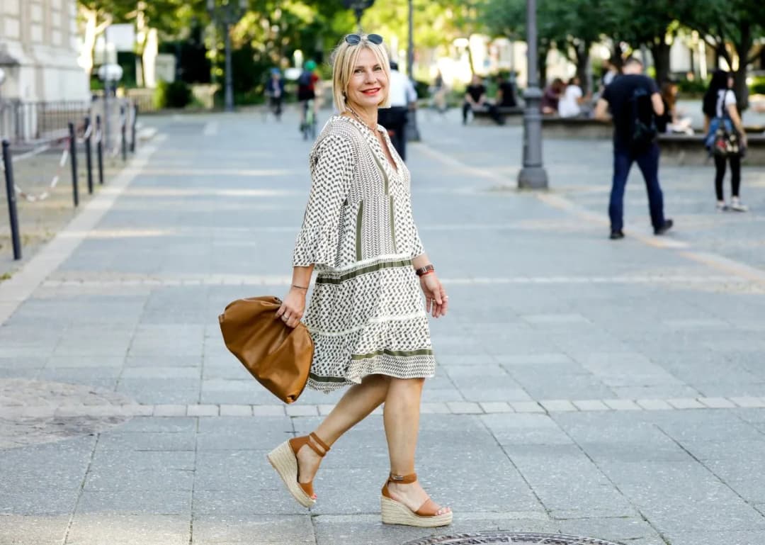 Stylizacje z espadrylami Tommy Hilfiger – jak łączyć je z modą na lato