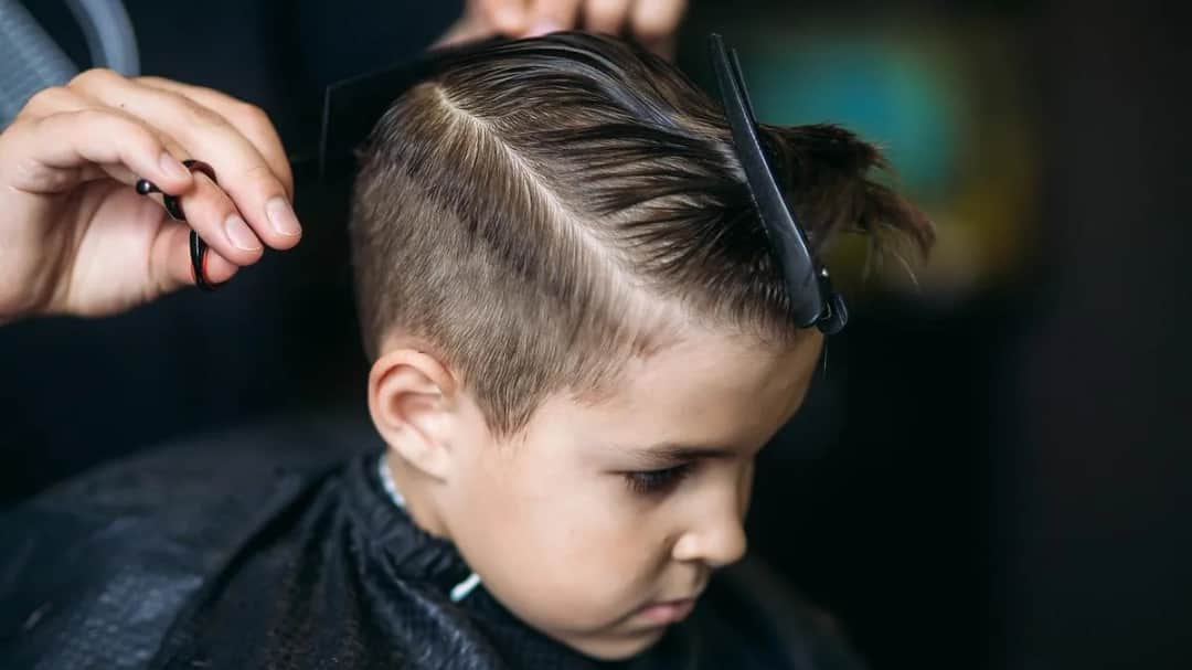 Jak obciąć włosy dziecku w domu: 8 prostych kroków dla rodziców